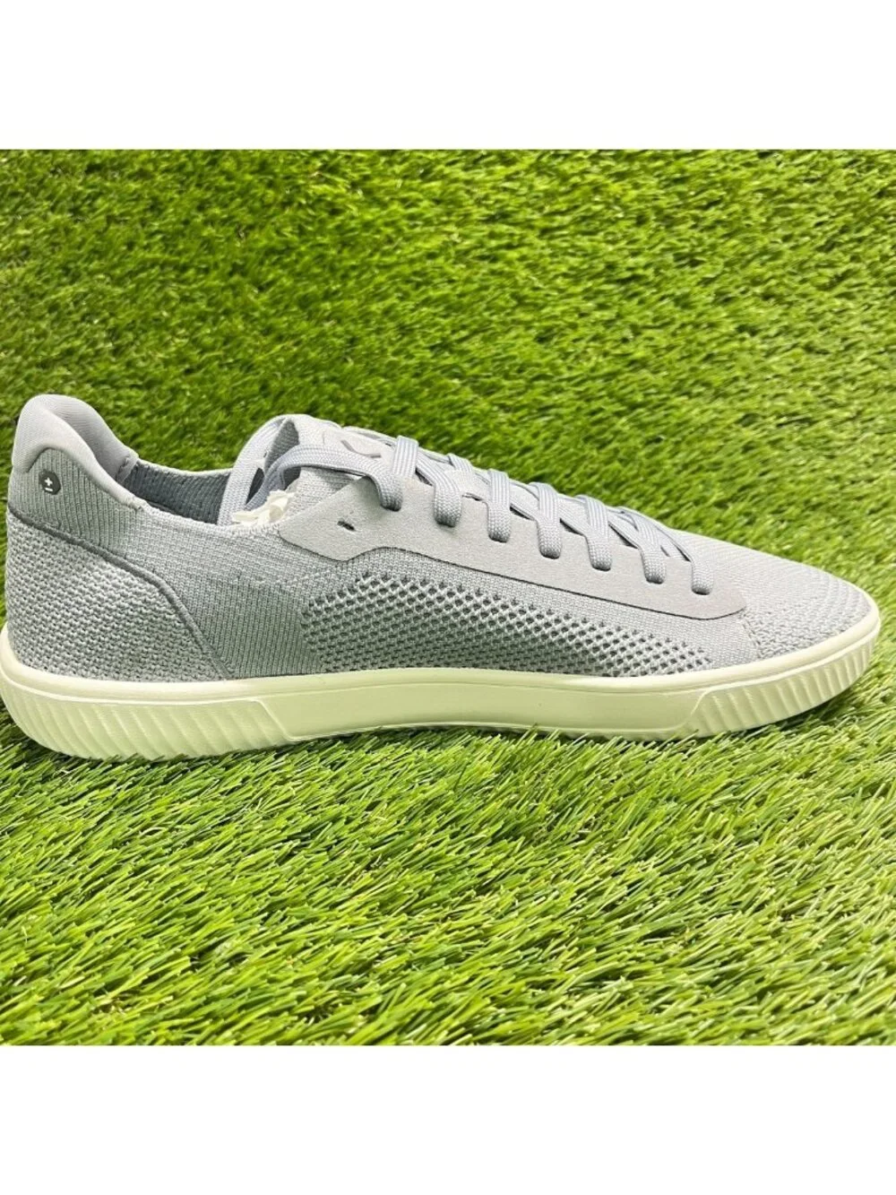 Flux Footwear Adapt Trainer Gray White Mens Size 11 Athletic Knit Shoes Sneakers